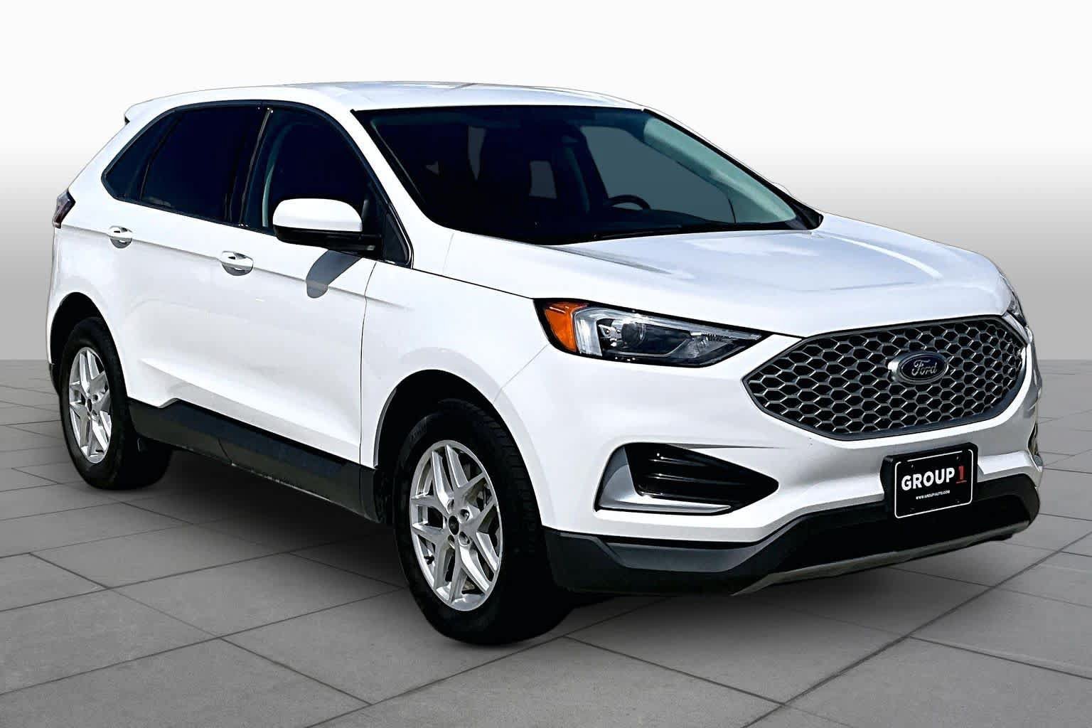 Used 2023 Ford Edge SEL AWD/4WD image 3