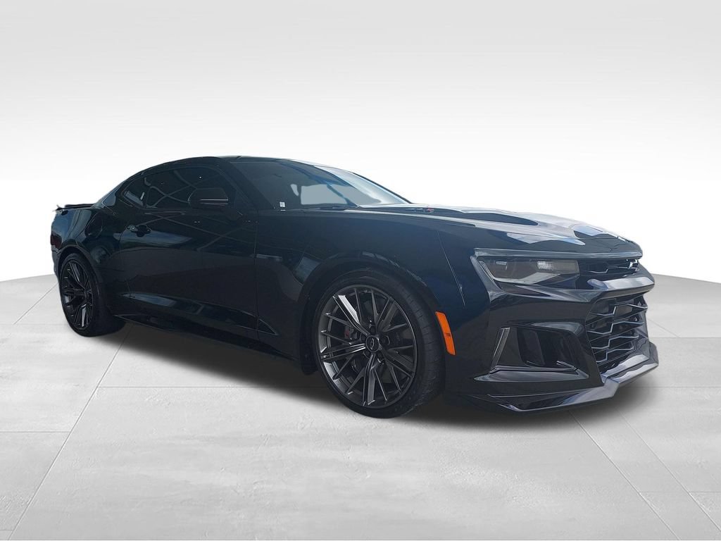 Used 2022 Chevrolet Camaro ZL1 RWD image 7
