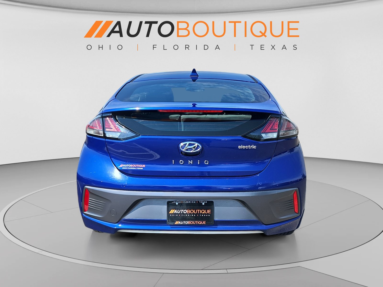 Used 2020 Hyundai Ioniq SE FWD image 4