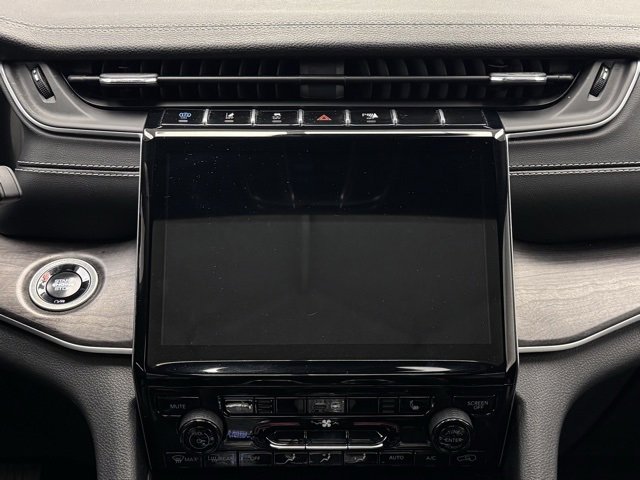 Used 2024 Jeep Grand Cherokee Limited 4xe image 32