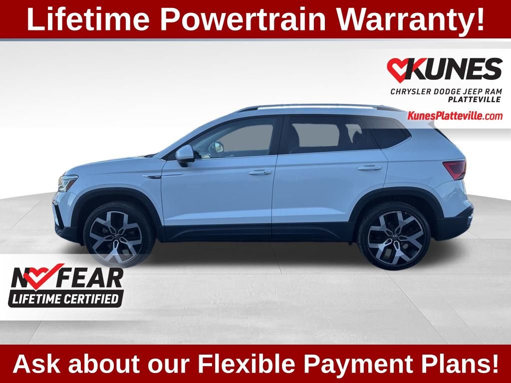 Used 2023 Volkswagen Taos SEL image 6