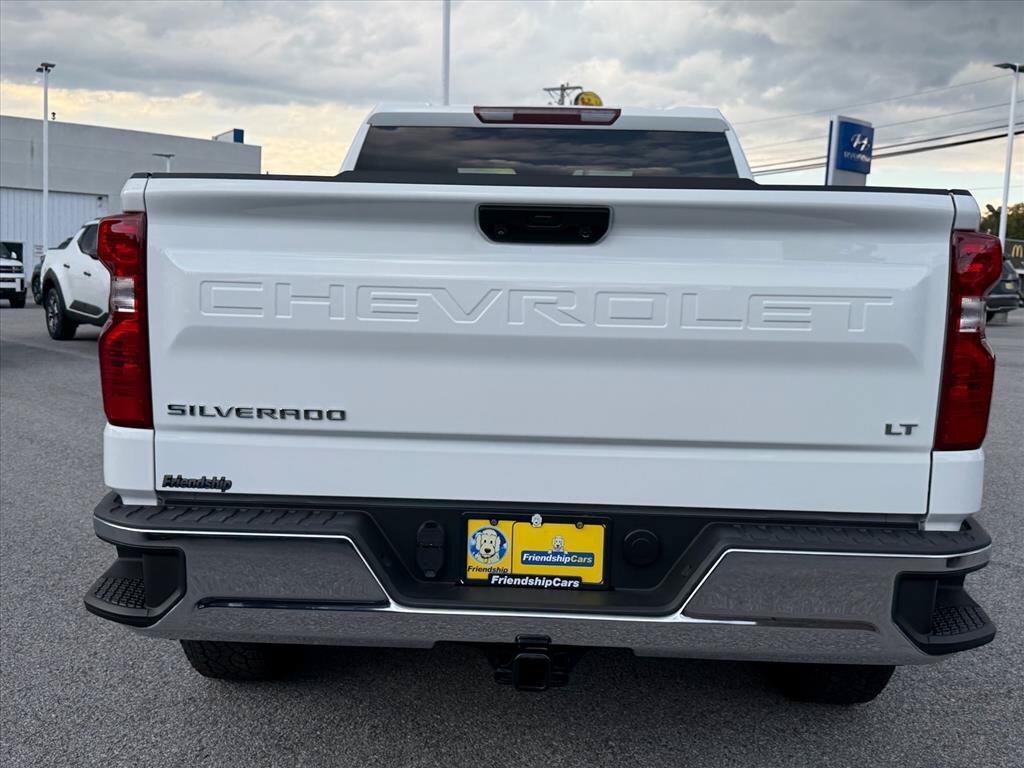 Used 2024 Chevrolet Silverado 1500 LT AWD/4WD image 8
