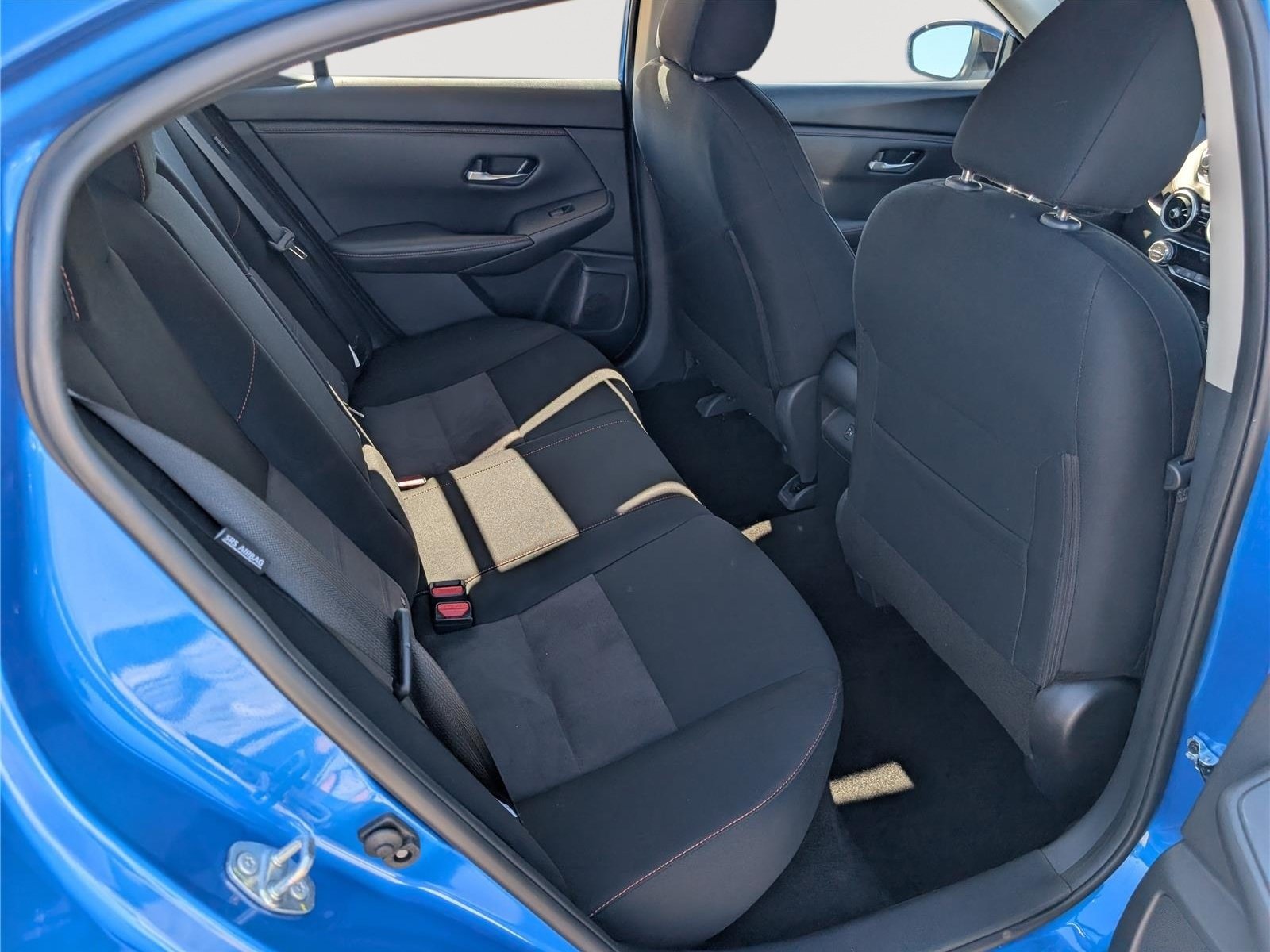 Used 2025 Nissan Sentra SR FWD image 11