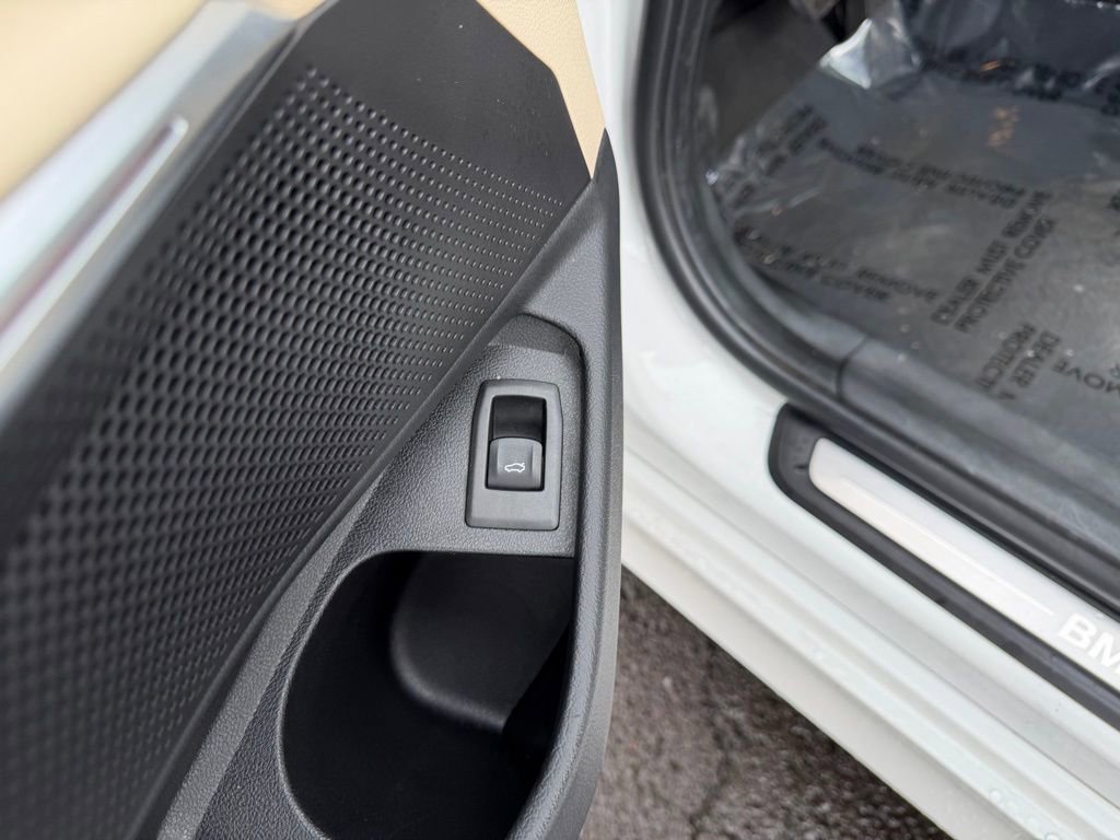 Used 2022 BMW 330i xDrive Sedan image 14