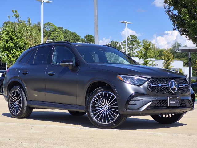 Certified 2026 Mercedes-Benz GLC 300 4MATIC image 1