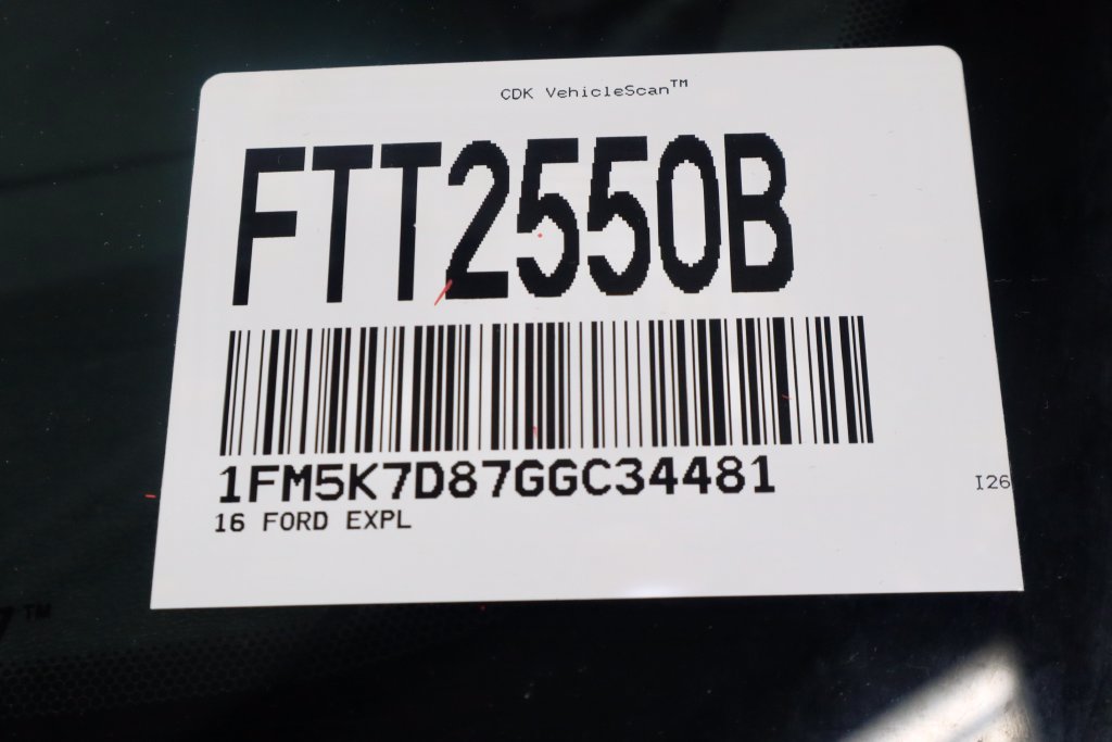 Used 2016 Ford Explorer XLT w/ Equipment Group 202A FWD image 35