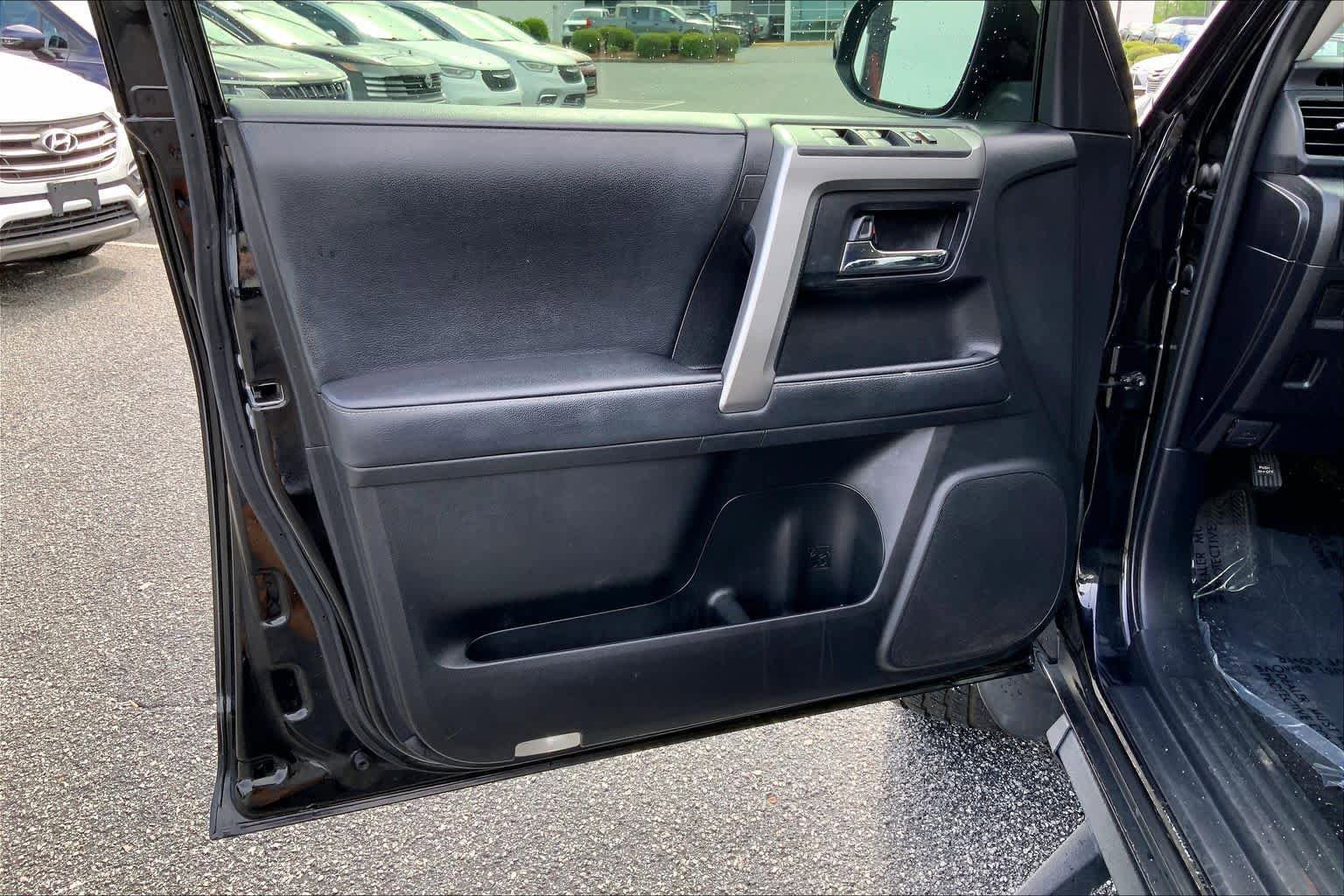 Used 2022 Toyota 4Runner SR5 RWD image 20