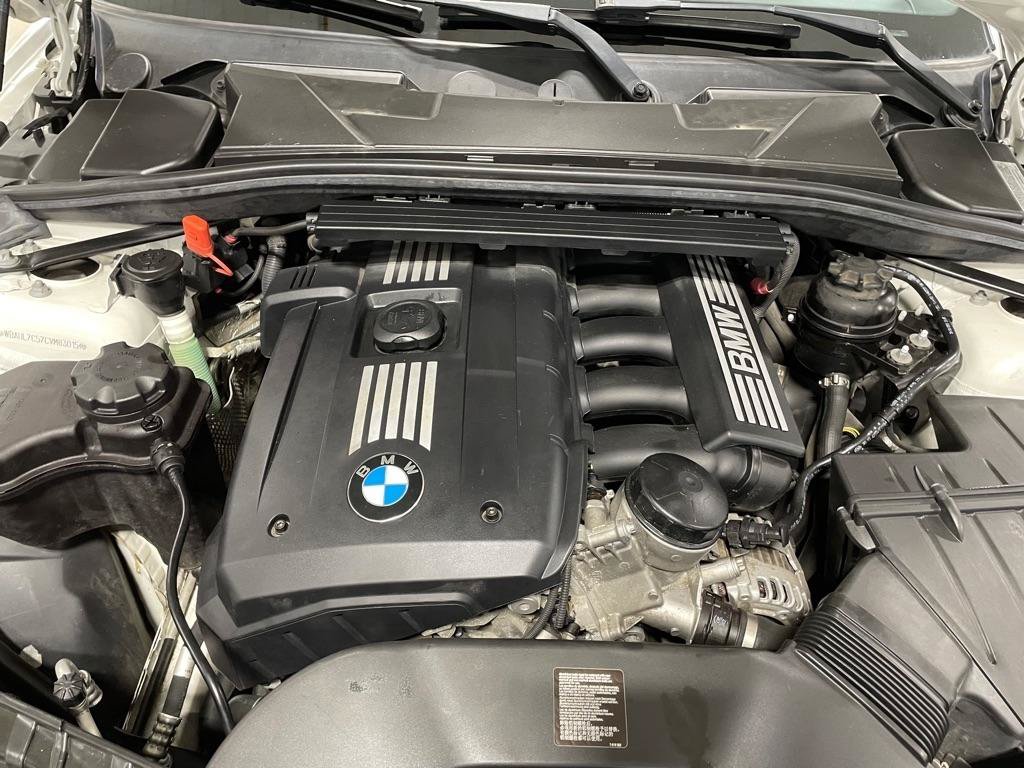 Used 2012 BMW 128i Convertible RWD image 40