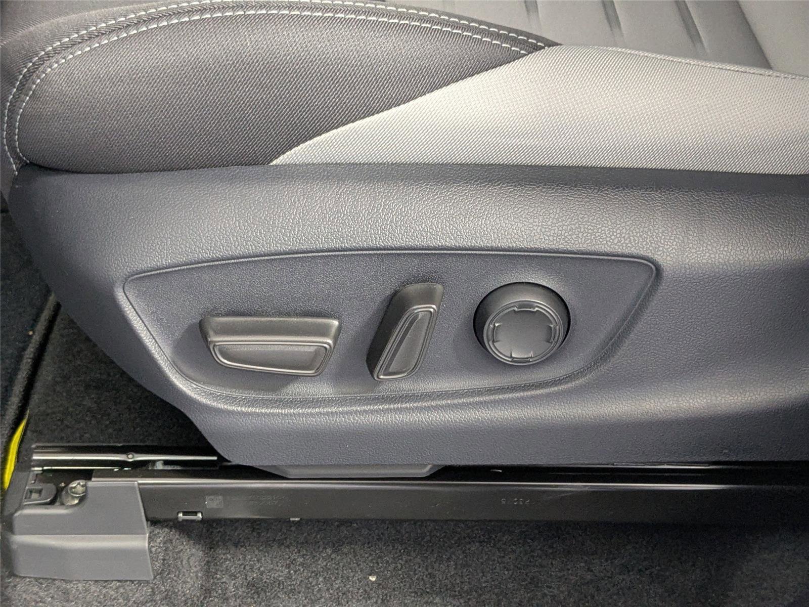 New 2025 Toyota Tacoma TRD Off-Road image 10