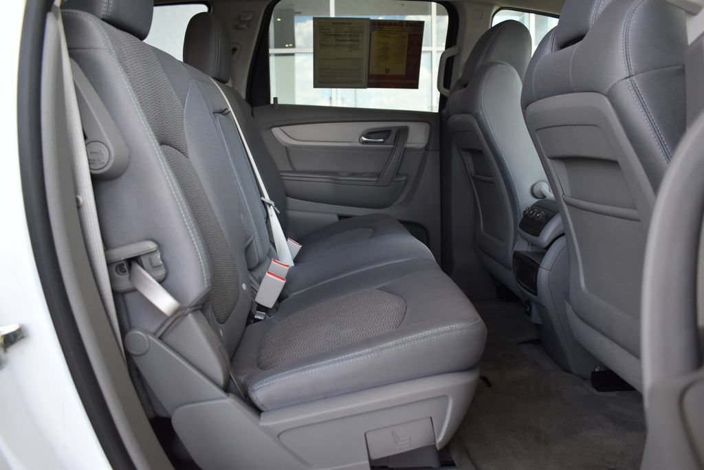 Used 2017 Chevrolet Traverse LS FWD image 16