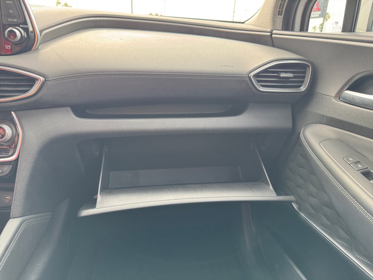 Used 2019 Hyundai Santa Fe FWD image 24