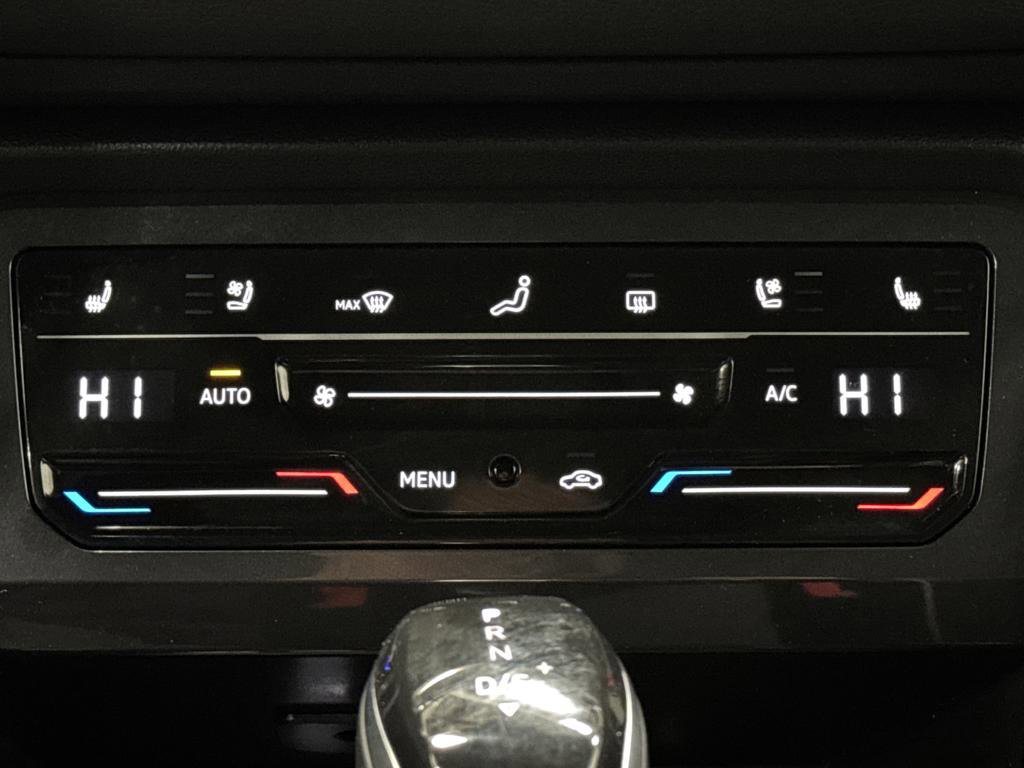 Used 2024 Volkswagen Tiguan SEL R-Line AWD/4WD image 20