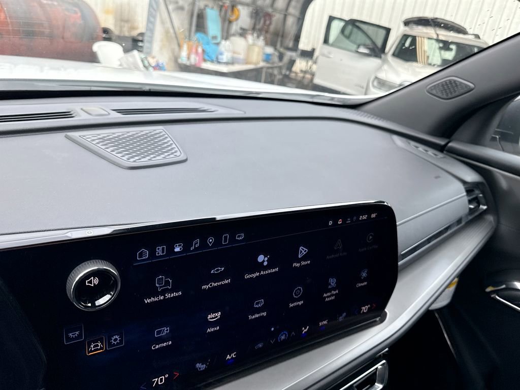 New 2025 Chevrolet Traverse LT w/ Enhanced Driving Package image 33