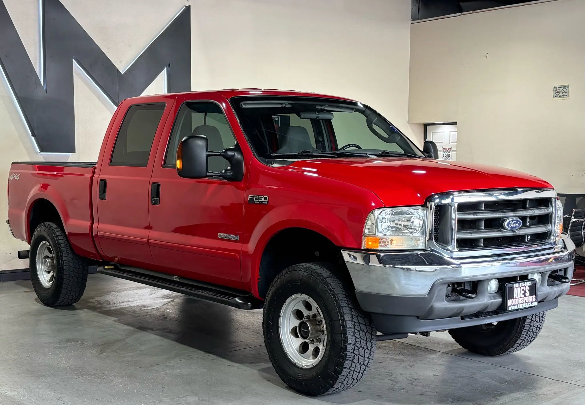 Used 2003 Ford F250 XLT image 2