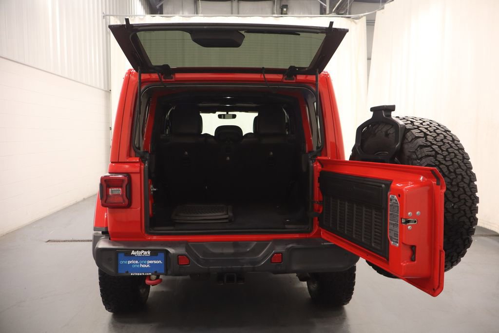 Certified 2018 Jeep Wrangler Unlimited Rubicon w/ Safety Group image 18