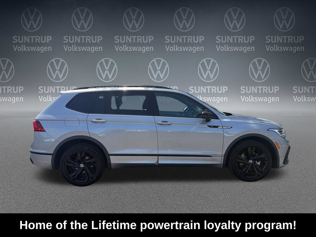 Used 2023 Volkswagen Tiguan SE R-Line FWD image 7