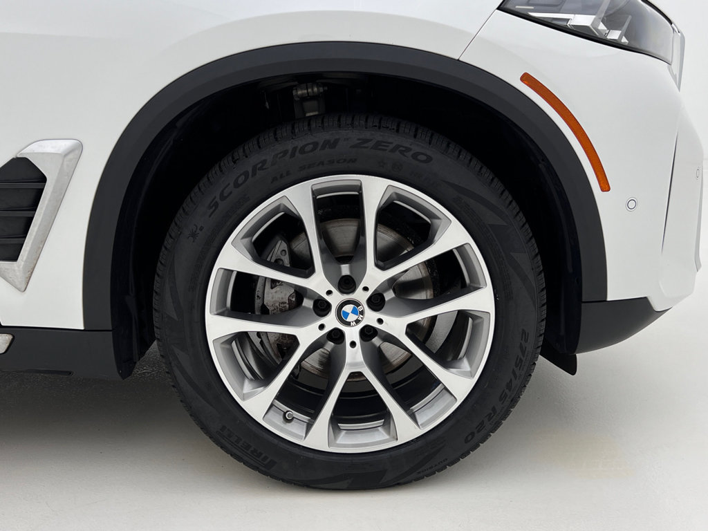 Certified 2024 BMW X5 xDrive40i w/ Parking Assistance Package AWD/4WD image 30