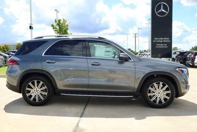 Used 2025 Mercedes-Benz GLE 350 4MATIC image 2