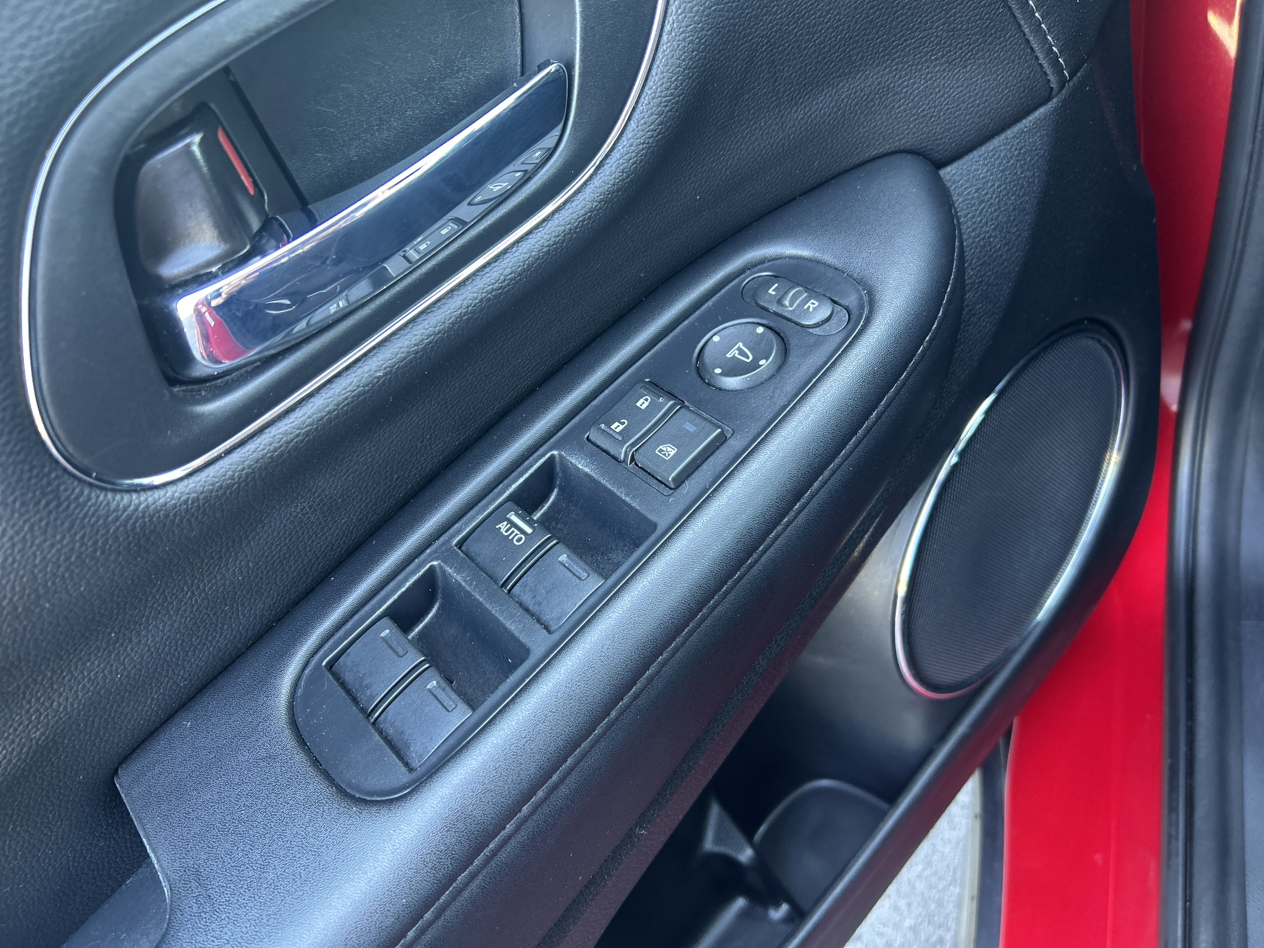 Used 2017 Honda HR-V EX-L image 23