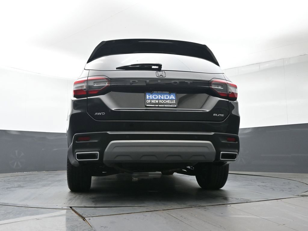 Certified 2024 Honda Pilot Elite image 33