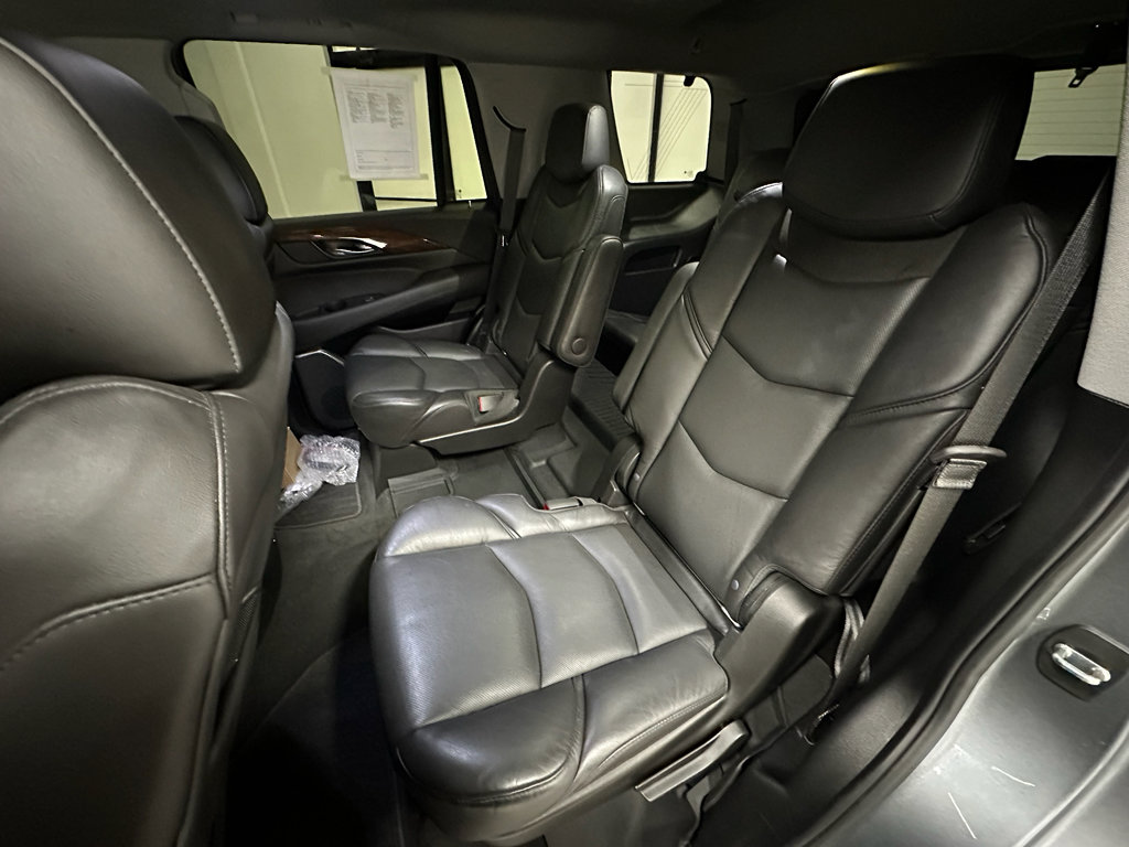 Used 2020 Cadillac Escalade Luxury image 29
