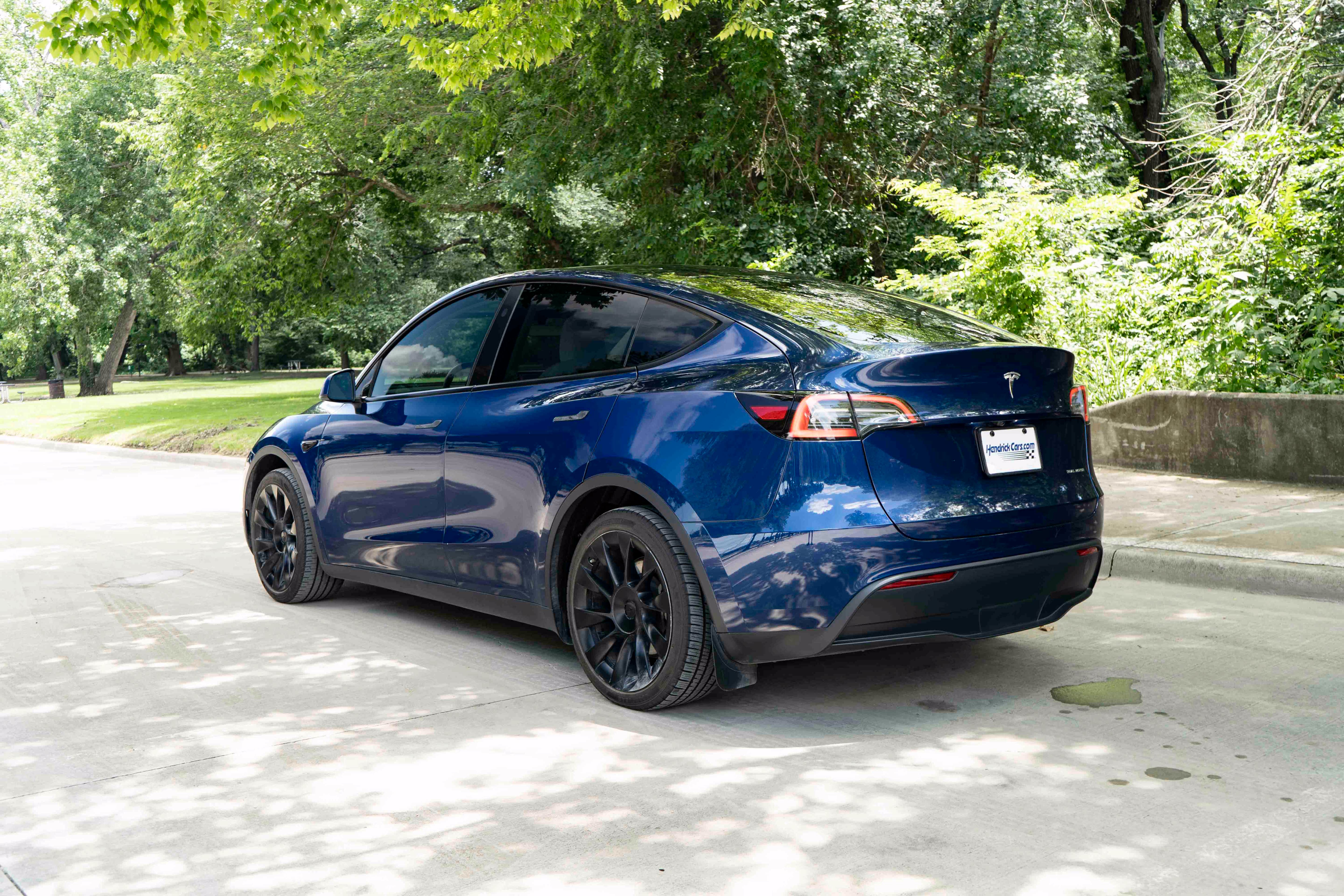 Used 2023 Tesla Model Y Long Range AWD/4WD image 7