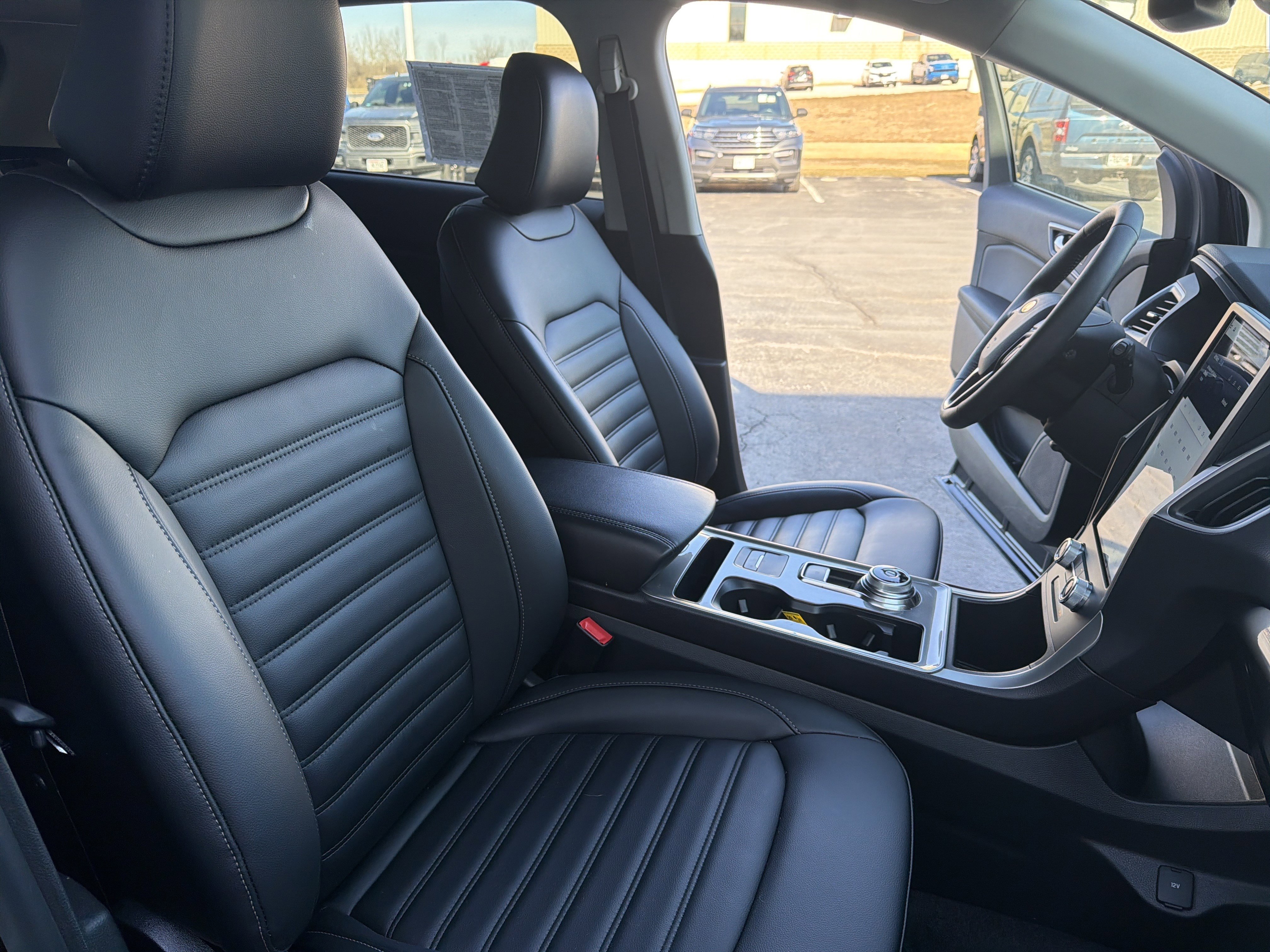 Used 2024 Ford Edge SEL w/ Convenience Package AWD/4WD image 28