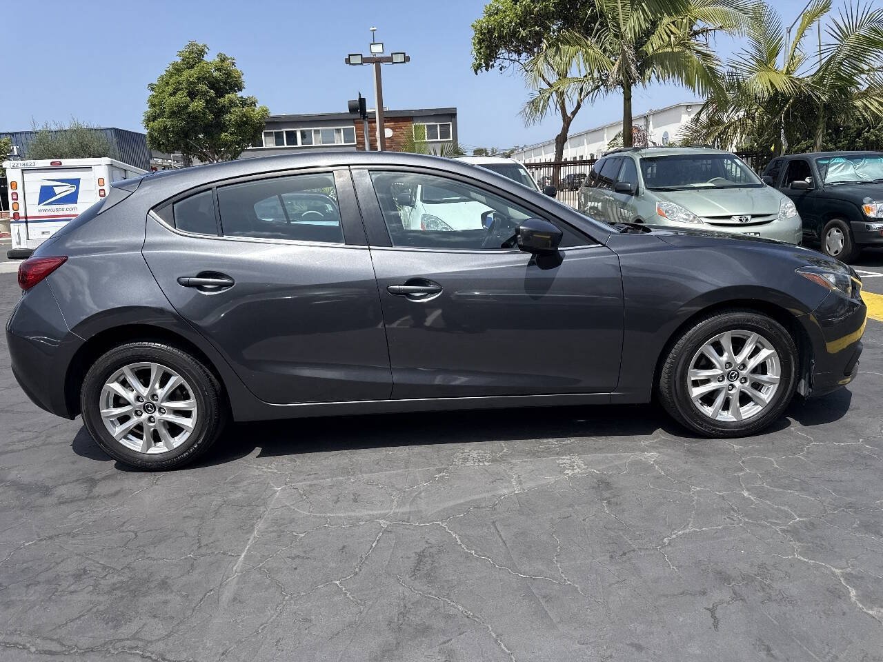 Used 2014 MAZDA MAZDA3 i Touring FWD image 6
