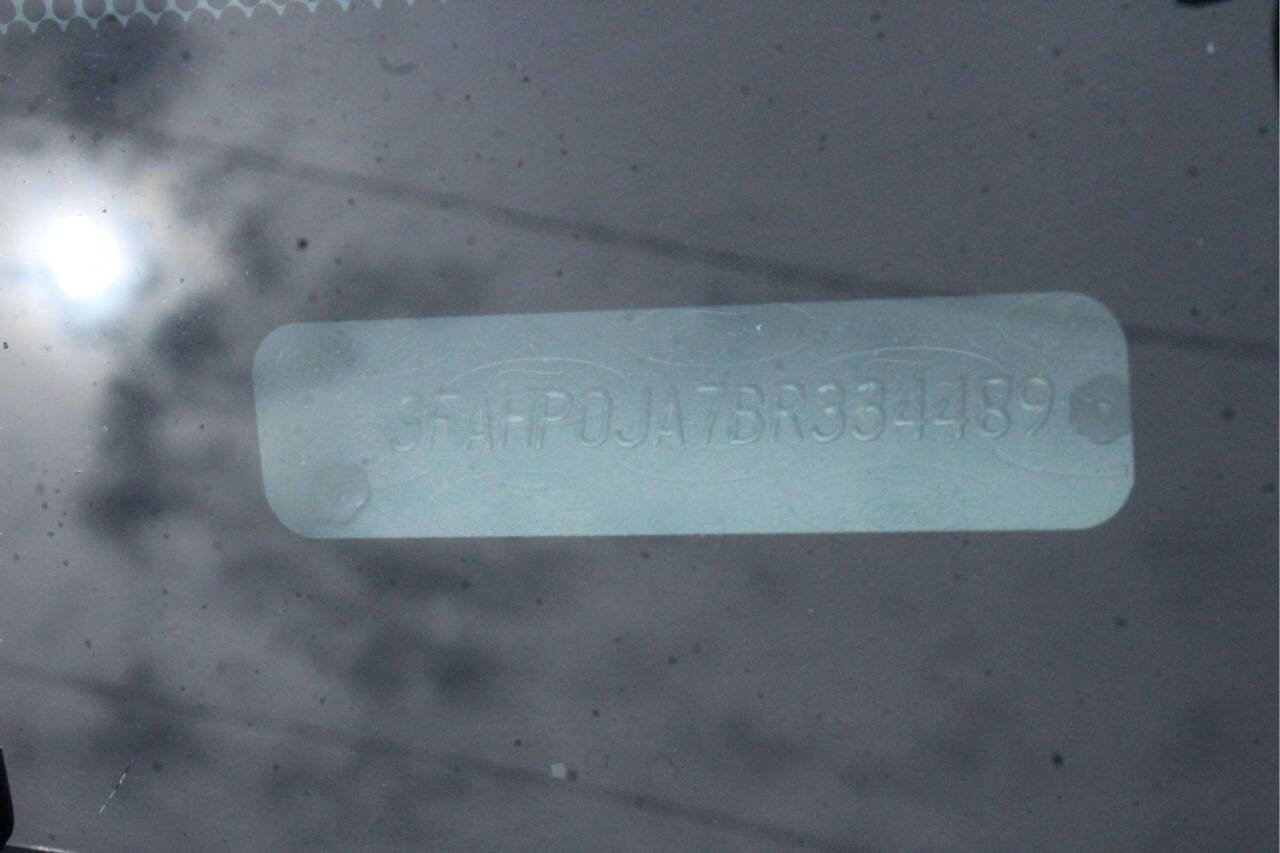 Used 2011 Ford Fusion SEL w/ 302A Rapid Spec Order Code image 9