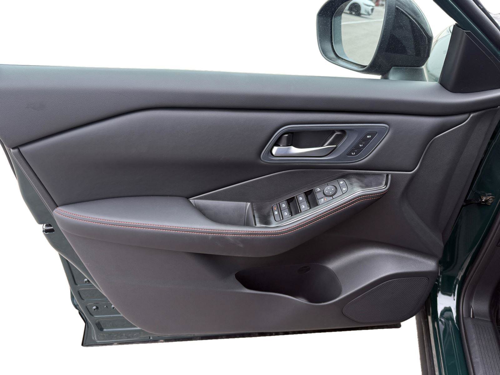 New 2026 Nissan Rogue SV w/ Rock Creek Premium Package AWD/4WD image 9