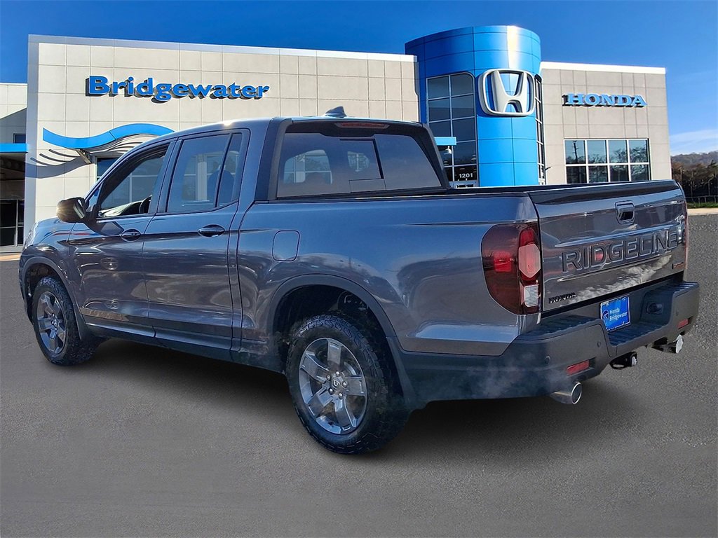 Used 2025 Honda Ridgeline TrailSport image 4