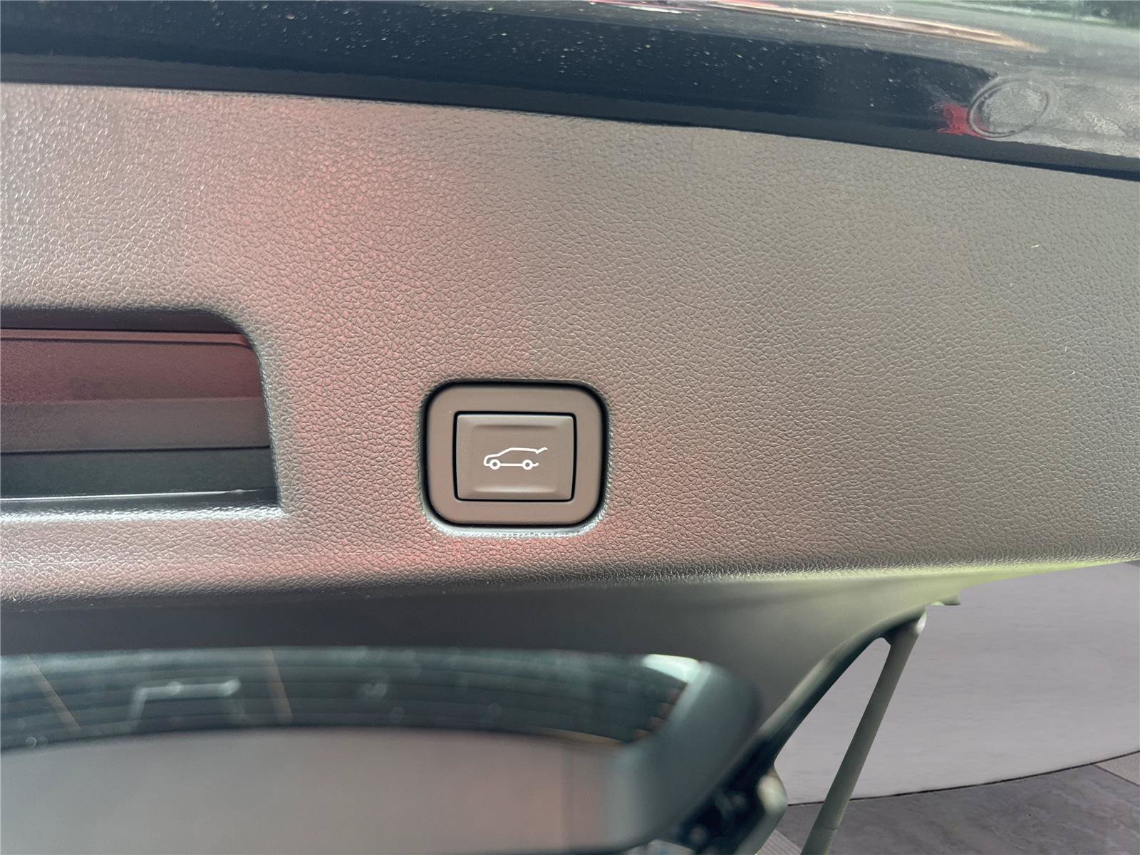New 2026 GMC Acadia Elevation w/ Elevation Premium Package FWD image 34