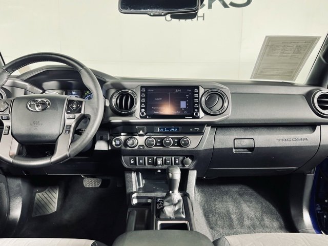 Used 2023 Toyota Tacoma TRD Sport w/ Technology Package image 28