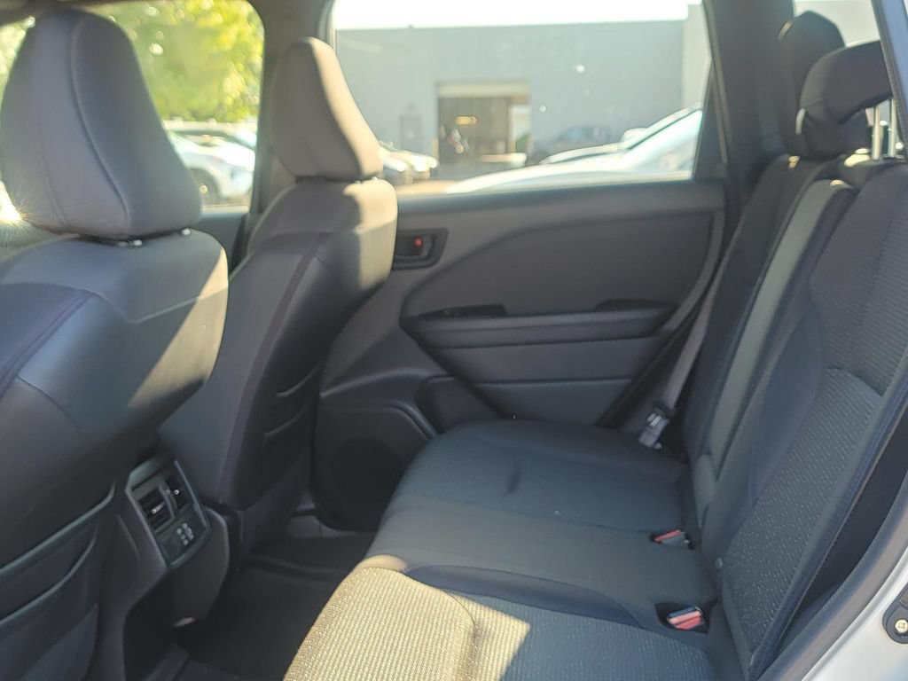Used 2025 Subaru Forester Premium AWD/4WD image 16