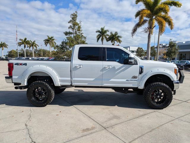 Used 2019 Ford F250 Lariat w/ Lariat Ultimate Package image 3