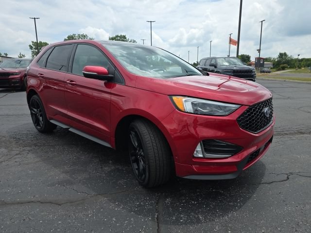 Used 2024 Ford Edge ST w/ Equipment Group 401A AWD/4WD image 9