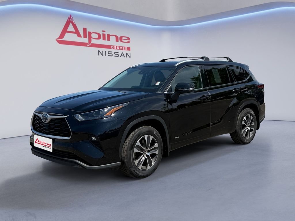 Used 2022 Toyota Highlander XLE