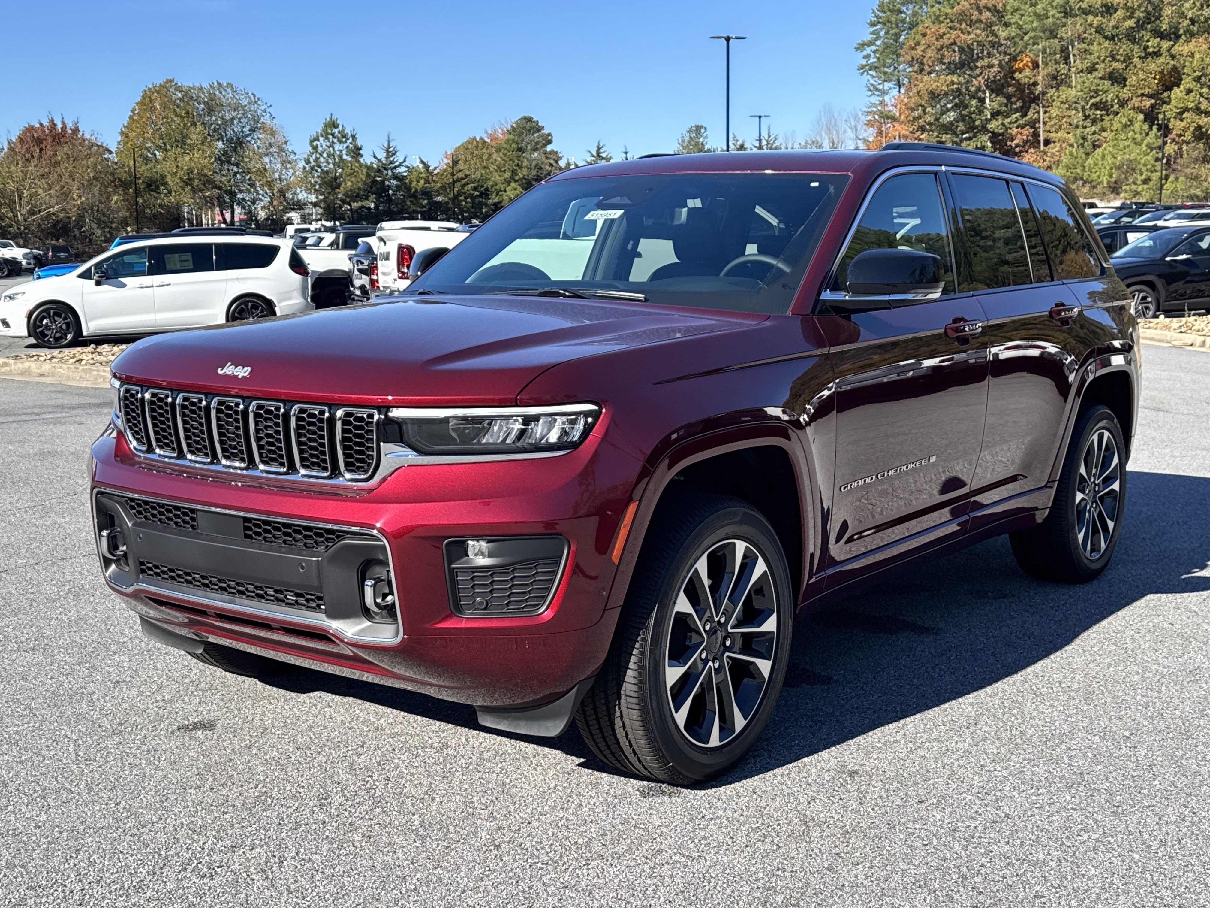 New 2025 Jeep Grand Cherokee Overland w/ Luxury Tech Group IV AWD/4WD image 3