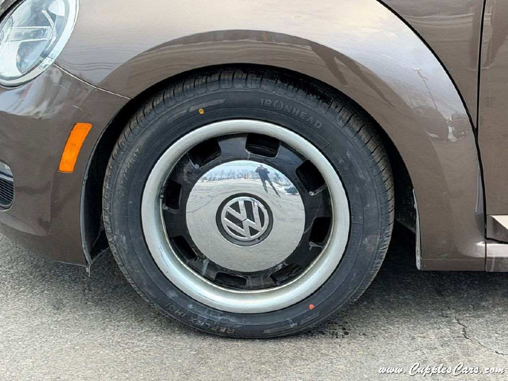 Used 2014 Volkswagen Beetle 1.8T image 40