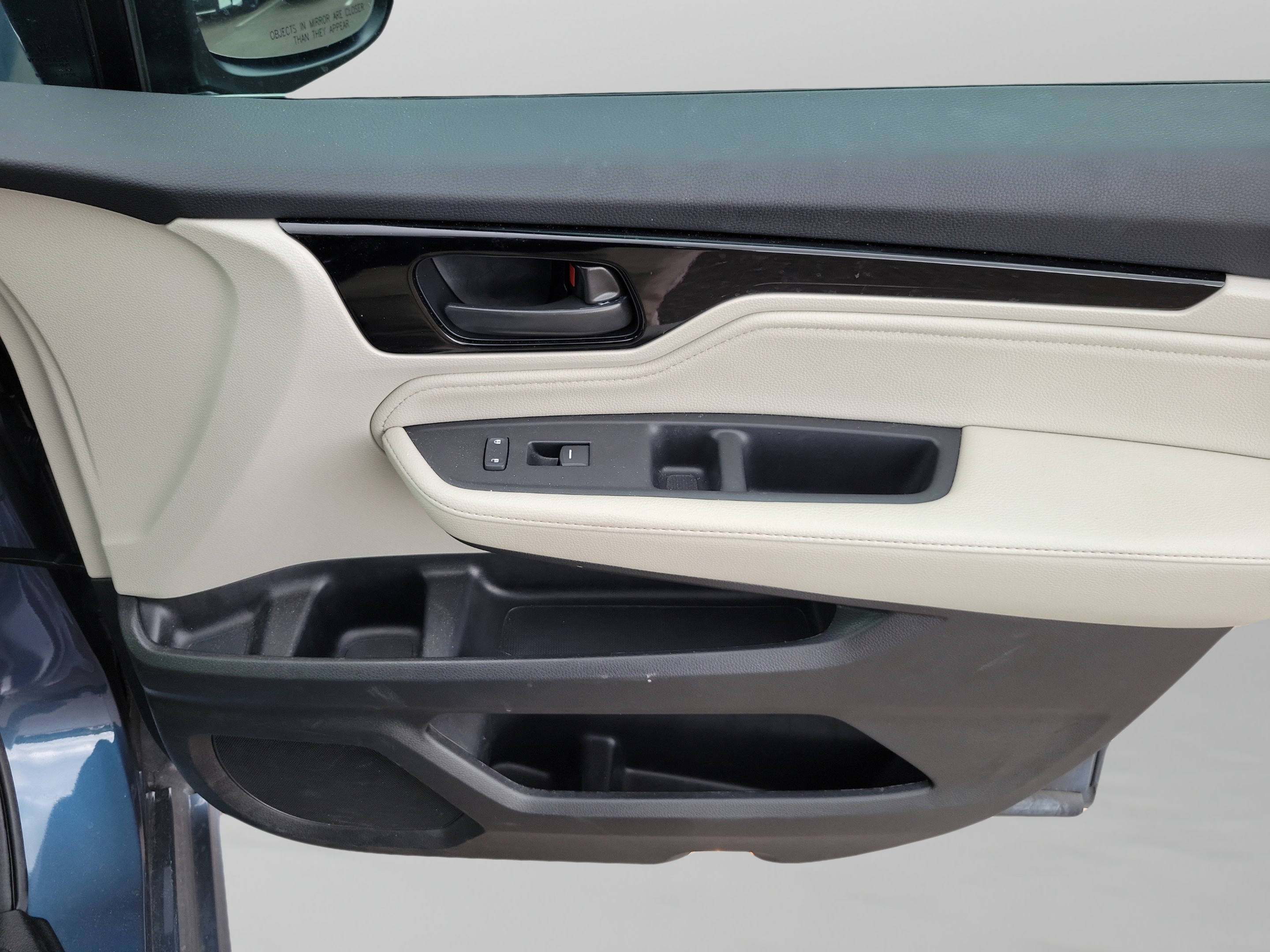 Certified 2025 Honda Odyssey Touring image 21
