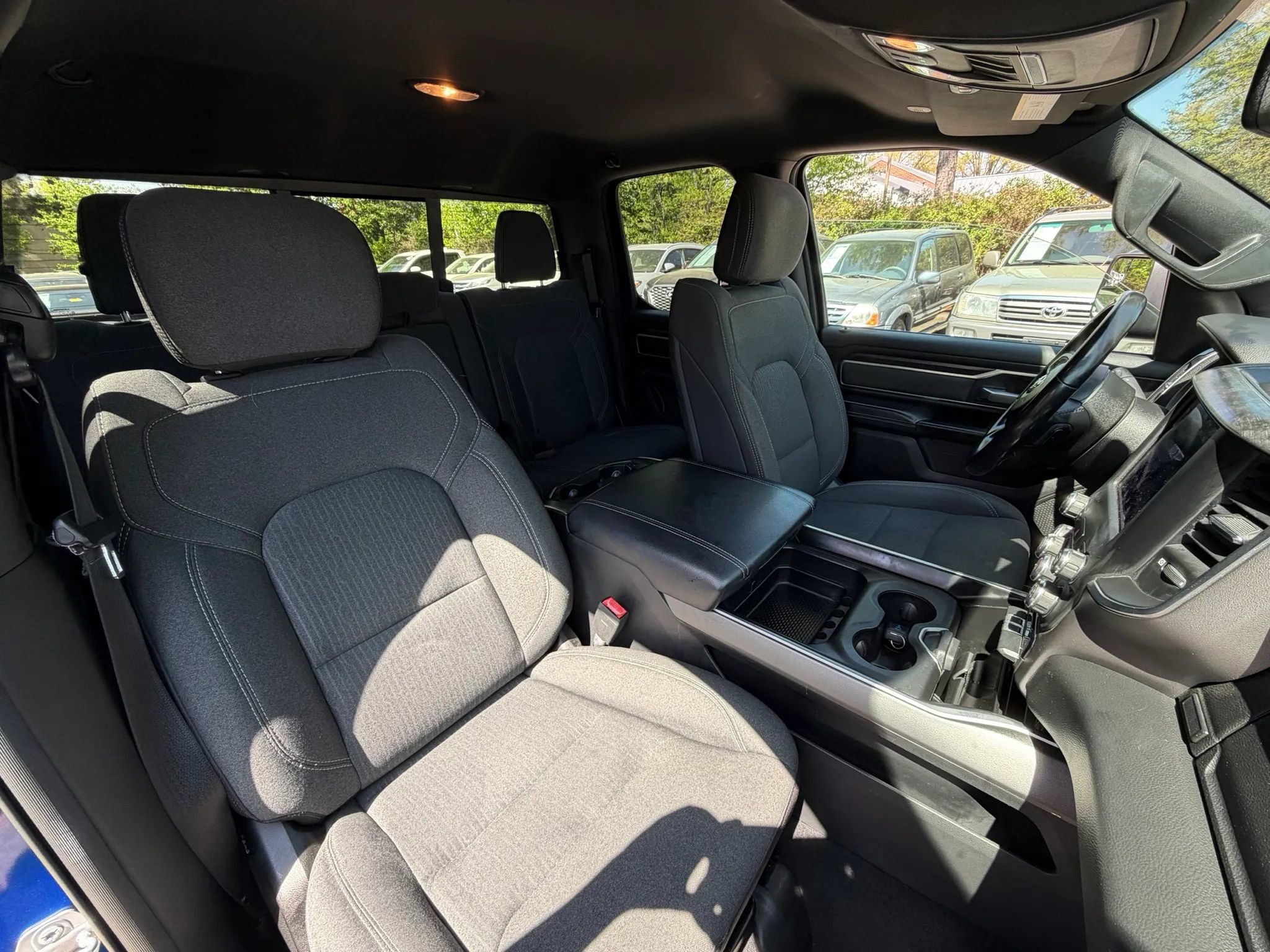 Used 2019 RAM 1500 Big Horn AWD/4WD image 9