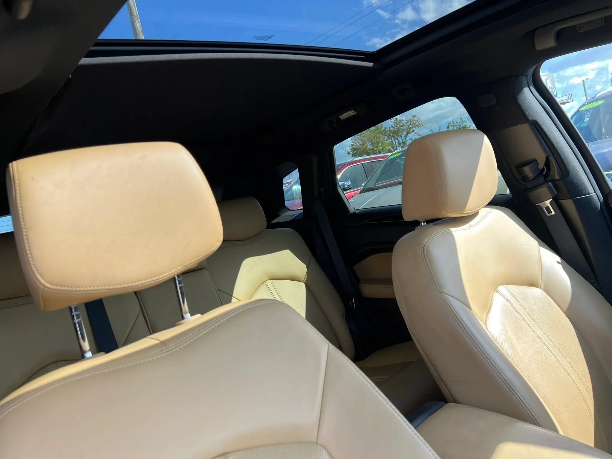 Used 2014 Cadillac SRX Luxury w/ Driver Awareness Package AWD/4WD image 20