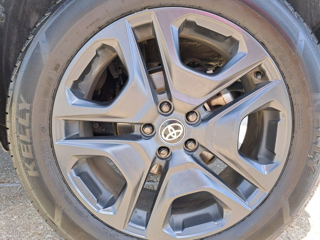 Used 2024 Toyota RAV4 Adventure image 27