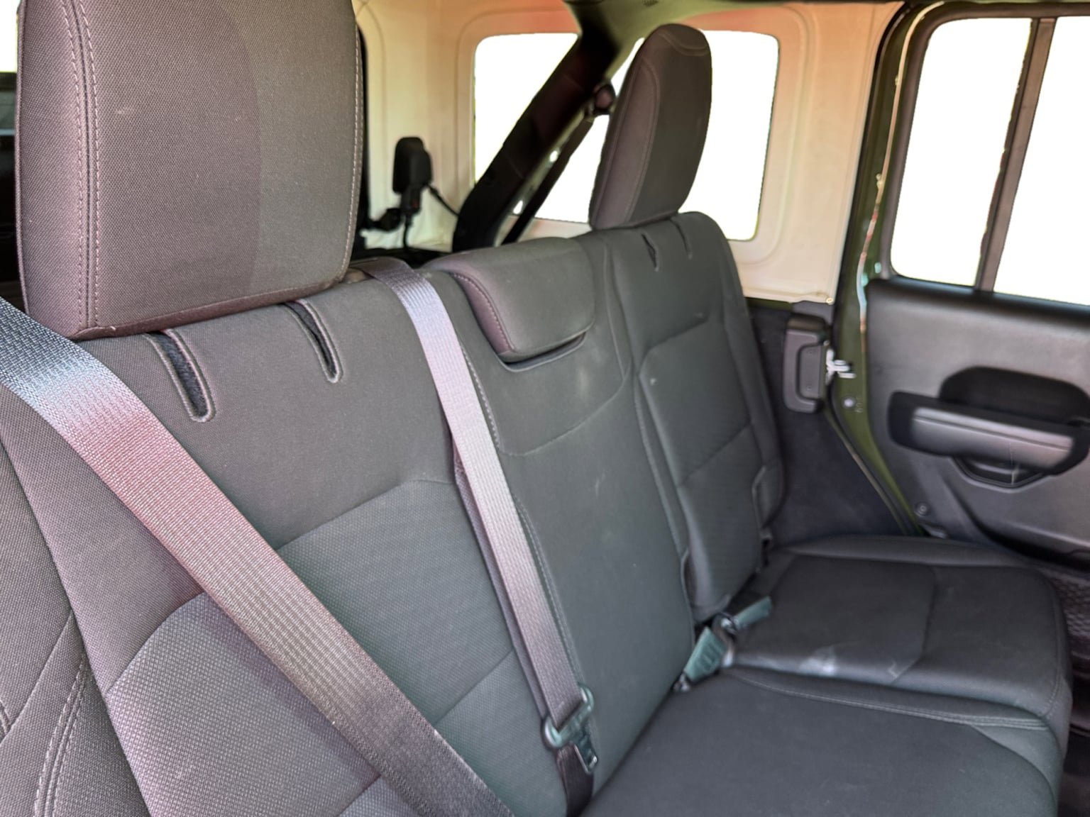 Used 2022 Jeep Wrangler Unlimited Sport image 18