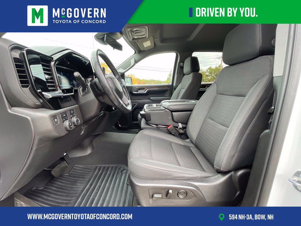 Used 2023 Chevrolet Silverado 1500 LT AWD/4WD image 10