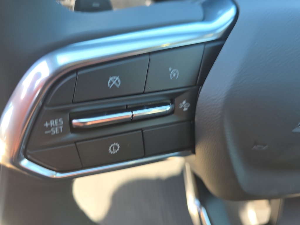 New 2027 Chevrolet Equinox LT FWD image 13