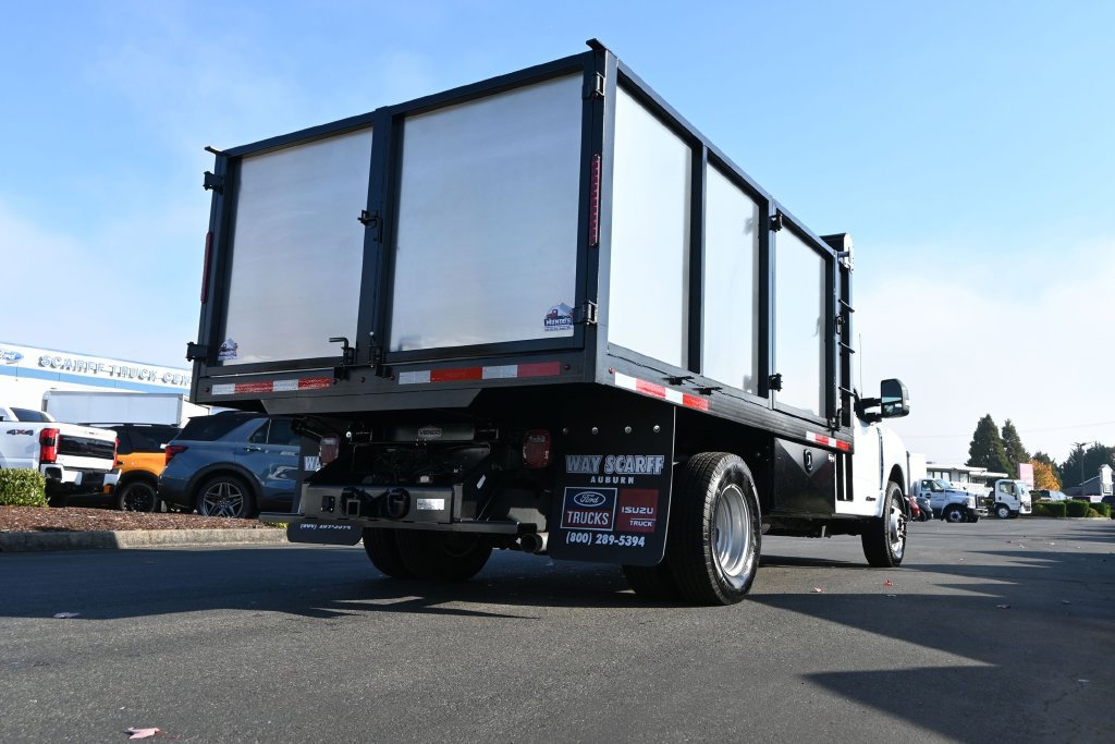New 2024 Ford F350 XL w/ XL Chrome Package RWD image 7