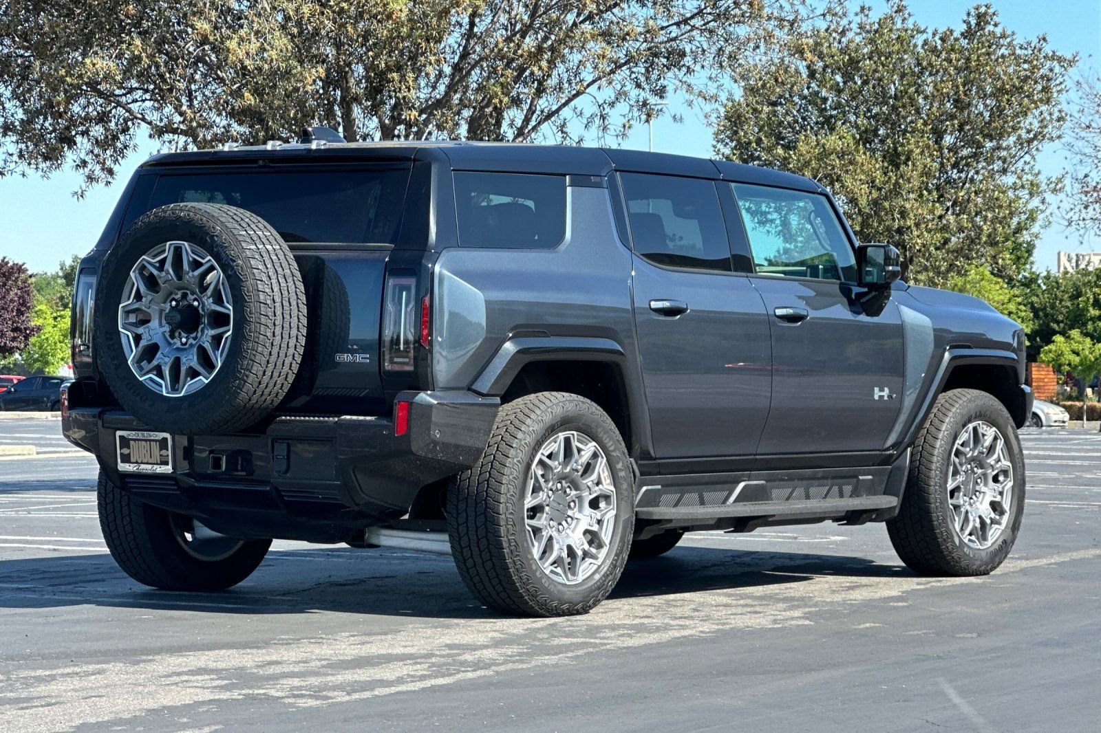 Used 2026 GMC Hummer EV SUV AWD/4WD image 4