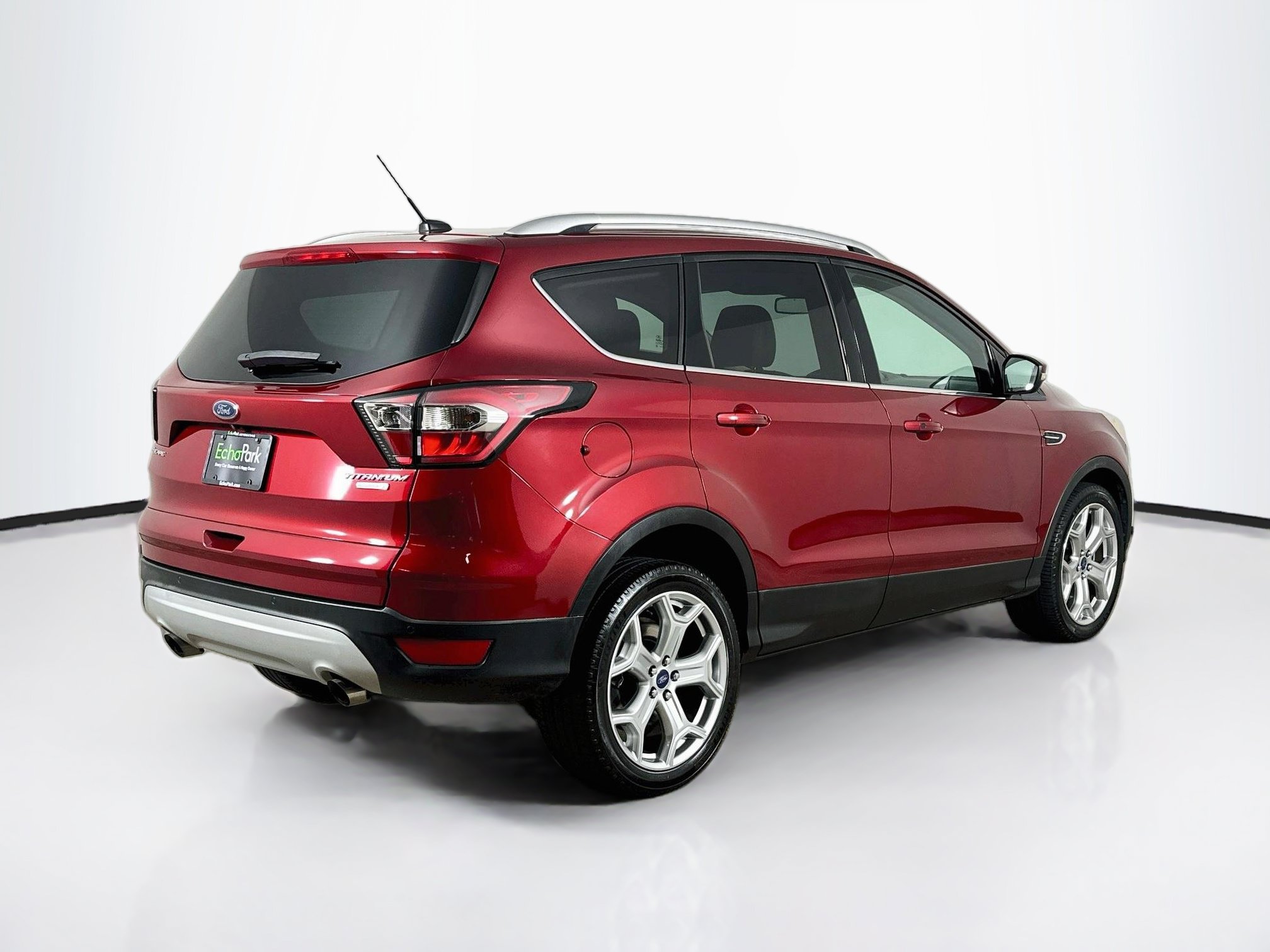 Used 2017 Ford Escape Titanium FWD image 9