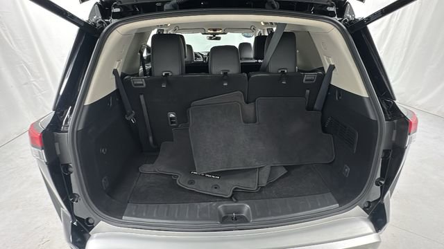 Certified 2025 Nissan Pathfinder SL image 16